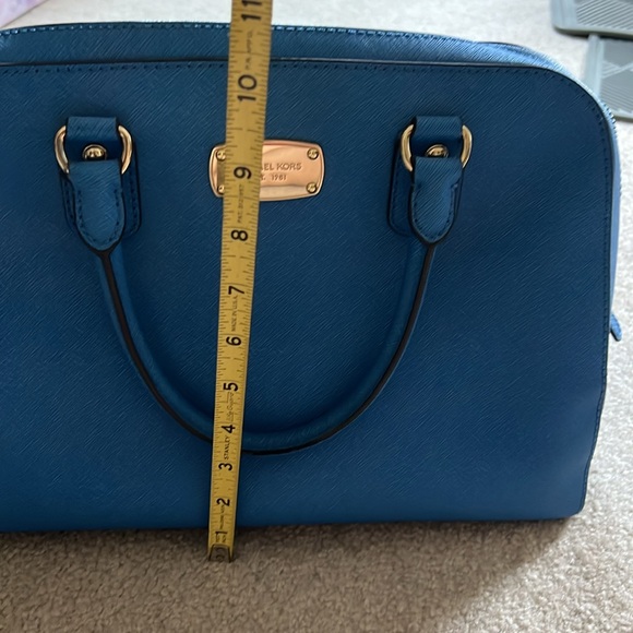 Blue MK Bag w strap - Picture 17 of 17